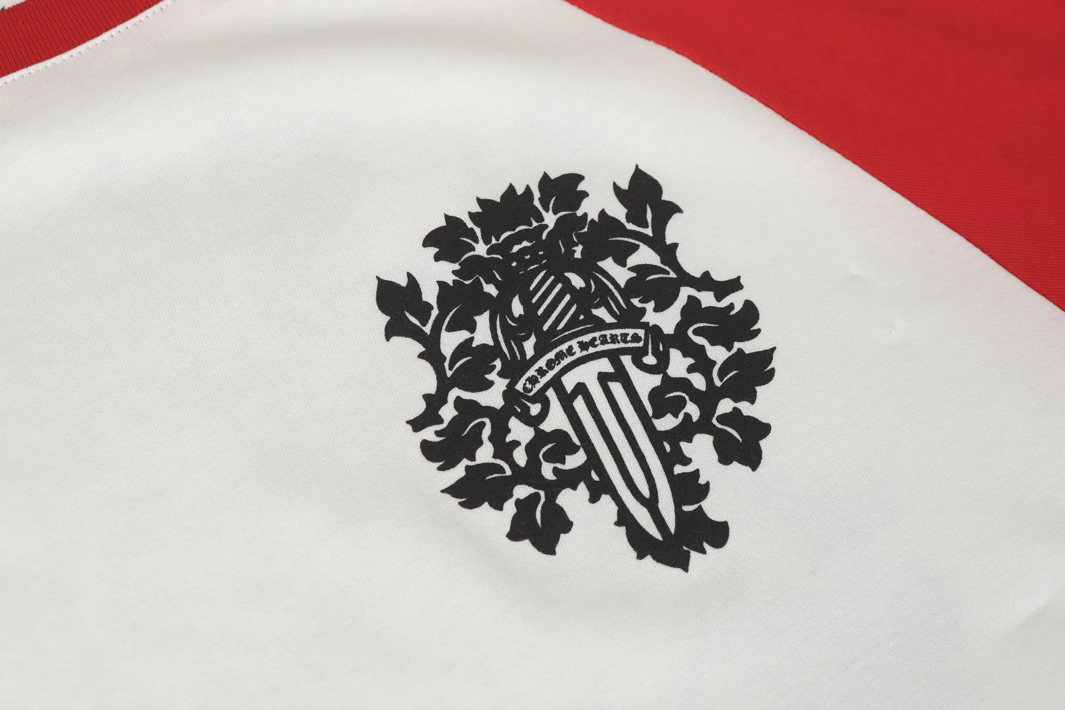 P150 Cross-border quantity model. Those who pursue quality, please do not place an order. -Chrome Hearts/Chrome Hearts 23ss Sanskrit sword🗡️Print popular long-sleeved T-shirt -High weight, high density and high quality. The wool is soft, delicate and skin-friendly. Soft and silky to the touch. Excellent warmth and skin-friendly properties. XL